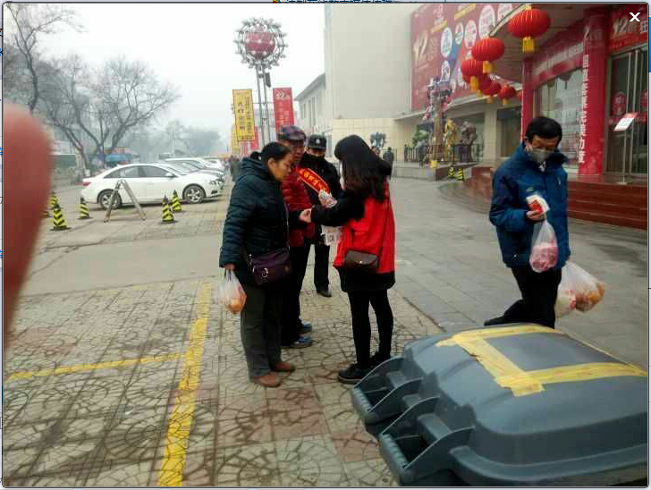 保定市青年愛心志愿者協(xié)會聯(lián)手愛心企業(yè)發(fā)起“以己之力、抗霾助老”活動(dòng)