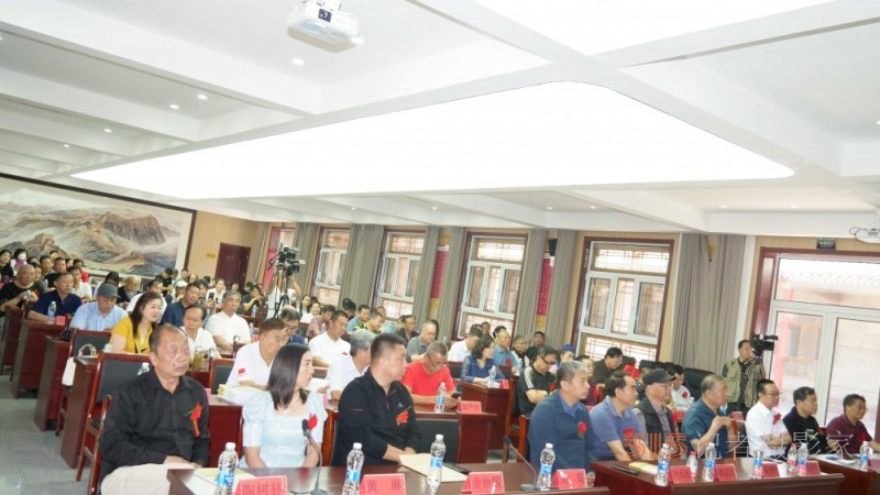 “致敬奮斗歲月”癸卯豐收節(jié)書(shū)畫(huà)名家邀請(qǐng)展開(kāi)幕暨現(xiàn)代書(shū)畫(huà)網(wǎng)展覽活動(dòng)中心揭牌儀式在京舉行